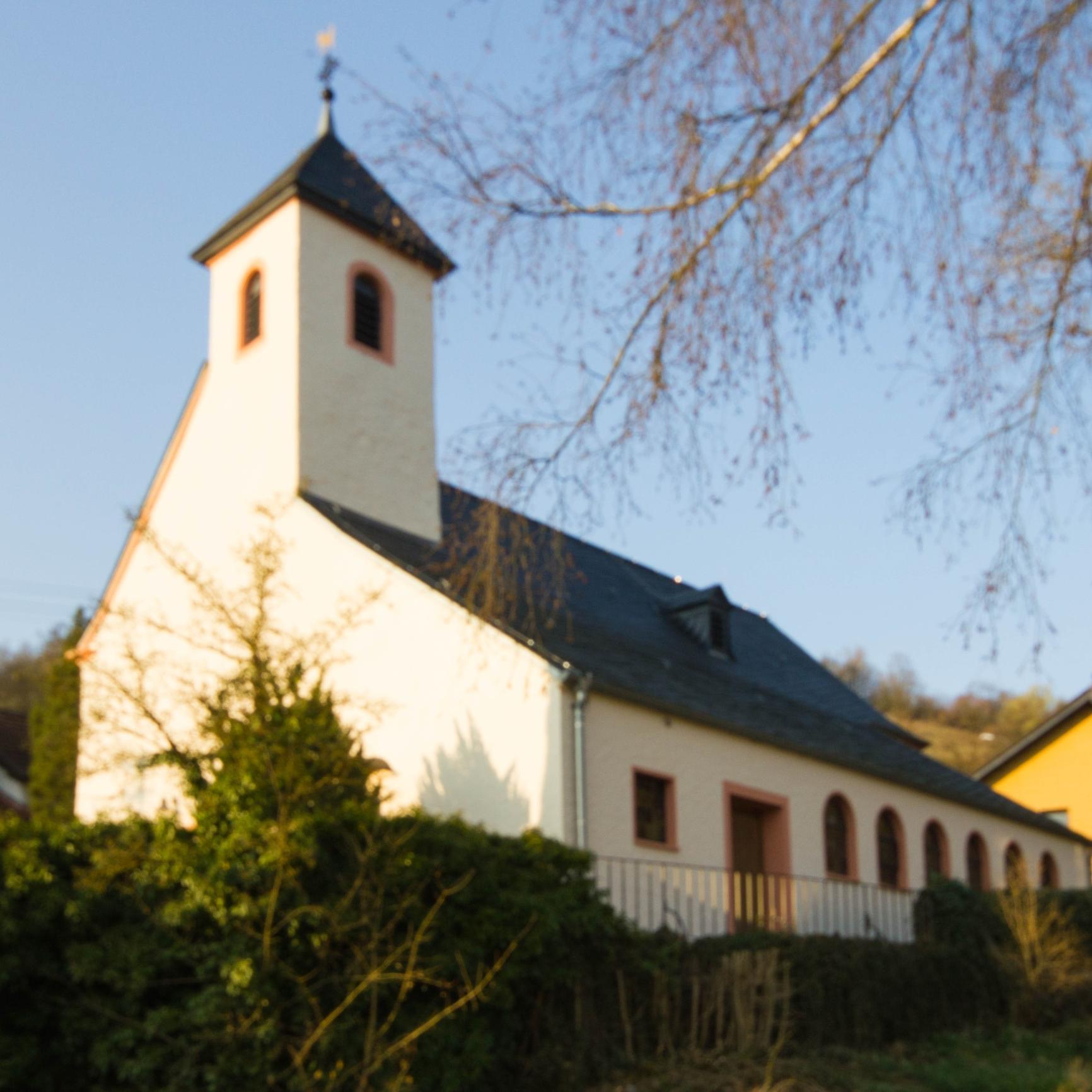 Kirche Hüttingen